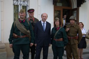 2009 r., Warszawa. Inscenizacja napadu ZSRR na Polskę 17 września 1939 r.